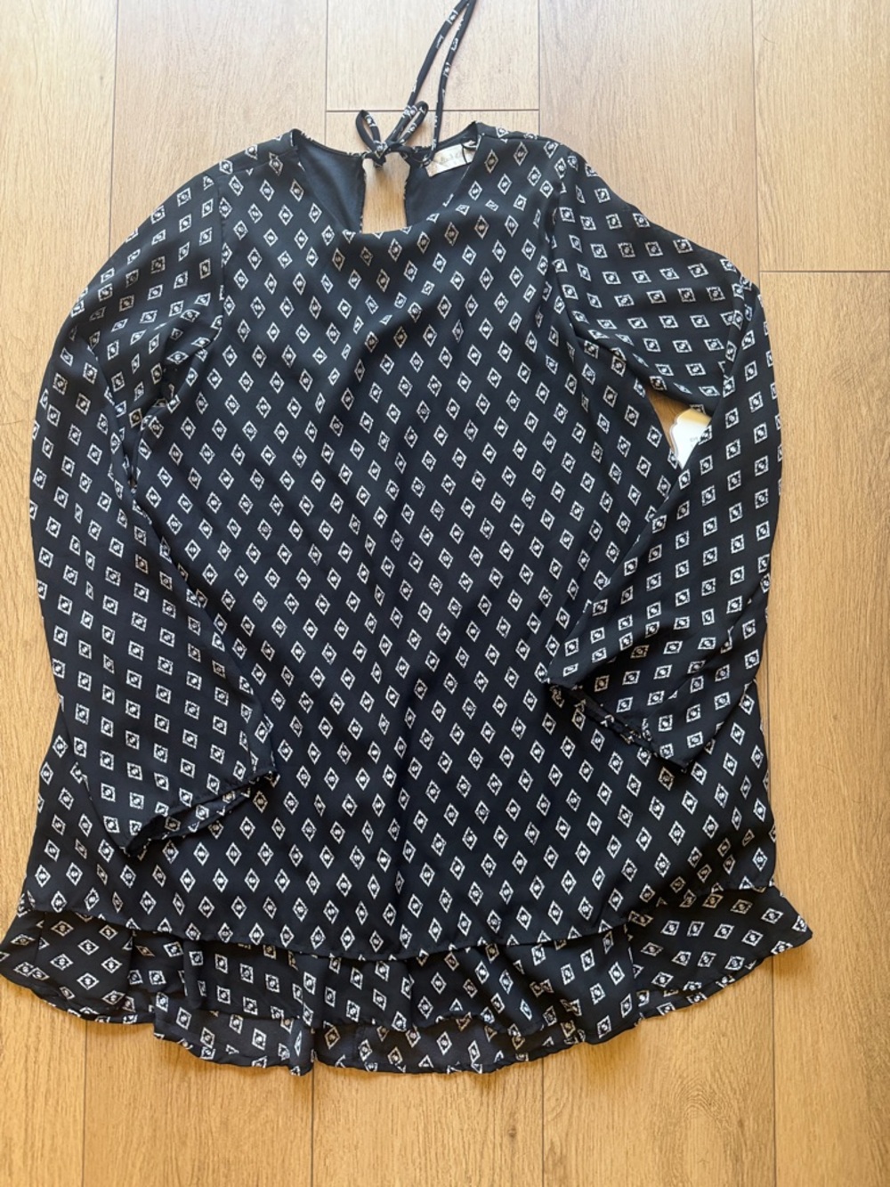 Altar'd State Black & White Diamond-Print Tie-Back Mini Dress